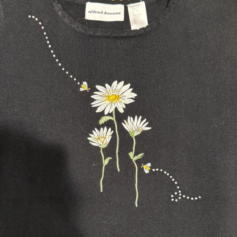 Alfred Dunner Black Top with Daisy Embroidery - Picture 2 of 5